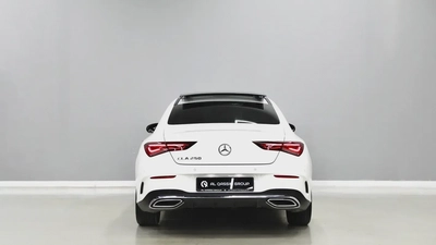 Mercedes-Benz CLA-Class CLA 250-1