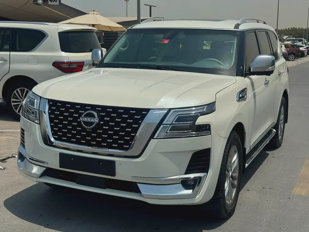 Nissan Patrol SE 2012 GCC Specs fullopshin white color-4-4