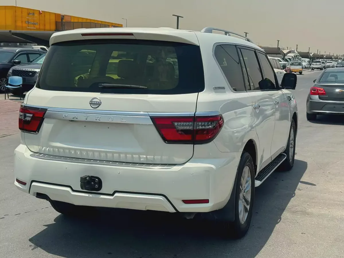 Nissan Patrol SE 2012 GCC Specs fullopshin white color-8-8