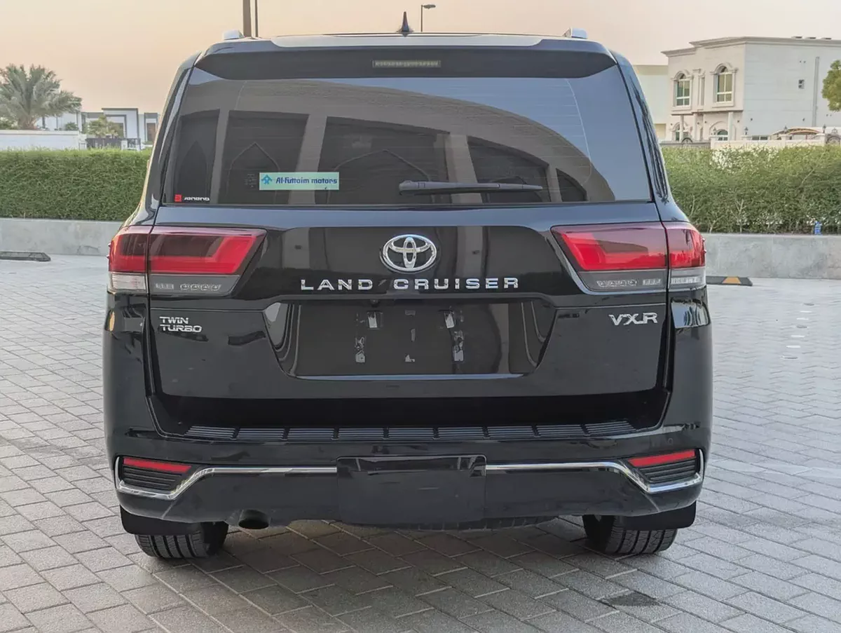 Toyota Land Cruiser VXR 2023 Twin turbo GCC specs Excellent Condition-14-14