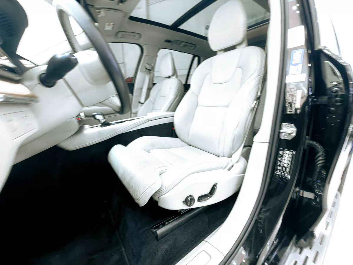 2020 Volvo XC90 T6 Inscription Highline 2.0L V4 // EMI starting from 2,100 AED-2-2