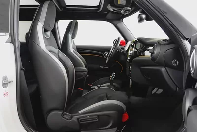 AED 2,193 / 60 months | 0% DP | 2023 MINI COOPER S John Cooper Works / Full Mini Service History-7
