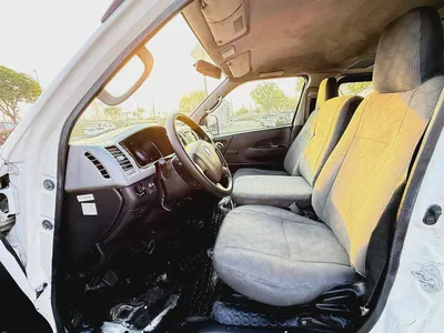 Toyota Hiace 2012 GCC Specs-passenger Van - excellent condition-13