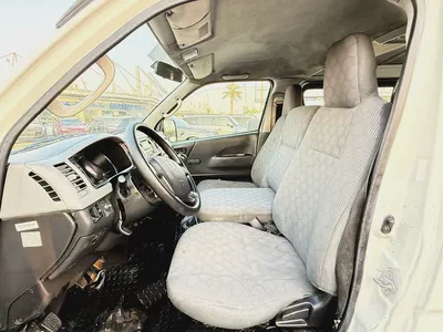 Toyota Hiace 2012 GCC Specs-passenger Van - excellent condition-17