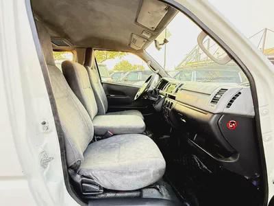 Toyota Hiace 2012 GCC Specs-passenger Van - excellent condition-19