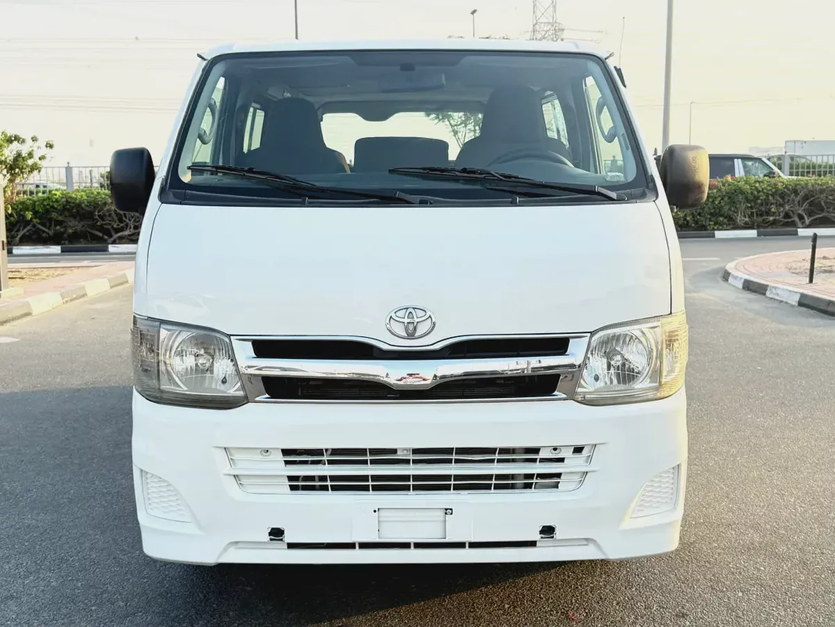 Toyota Hiace 2012 GCC Specs-passenger Van - excellent condition-4-4