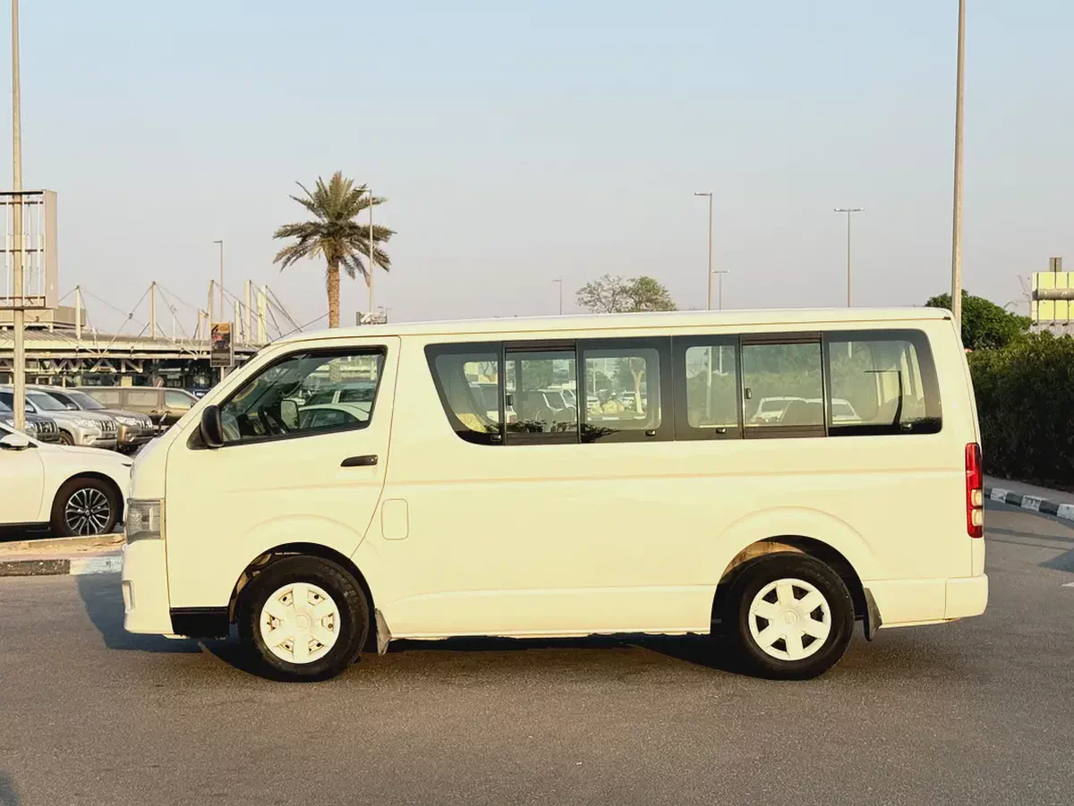 Toyota Hiace 2012 GCC Specs-passenger Van - excellent condition-5-5