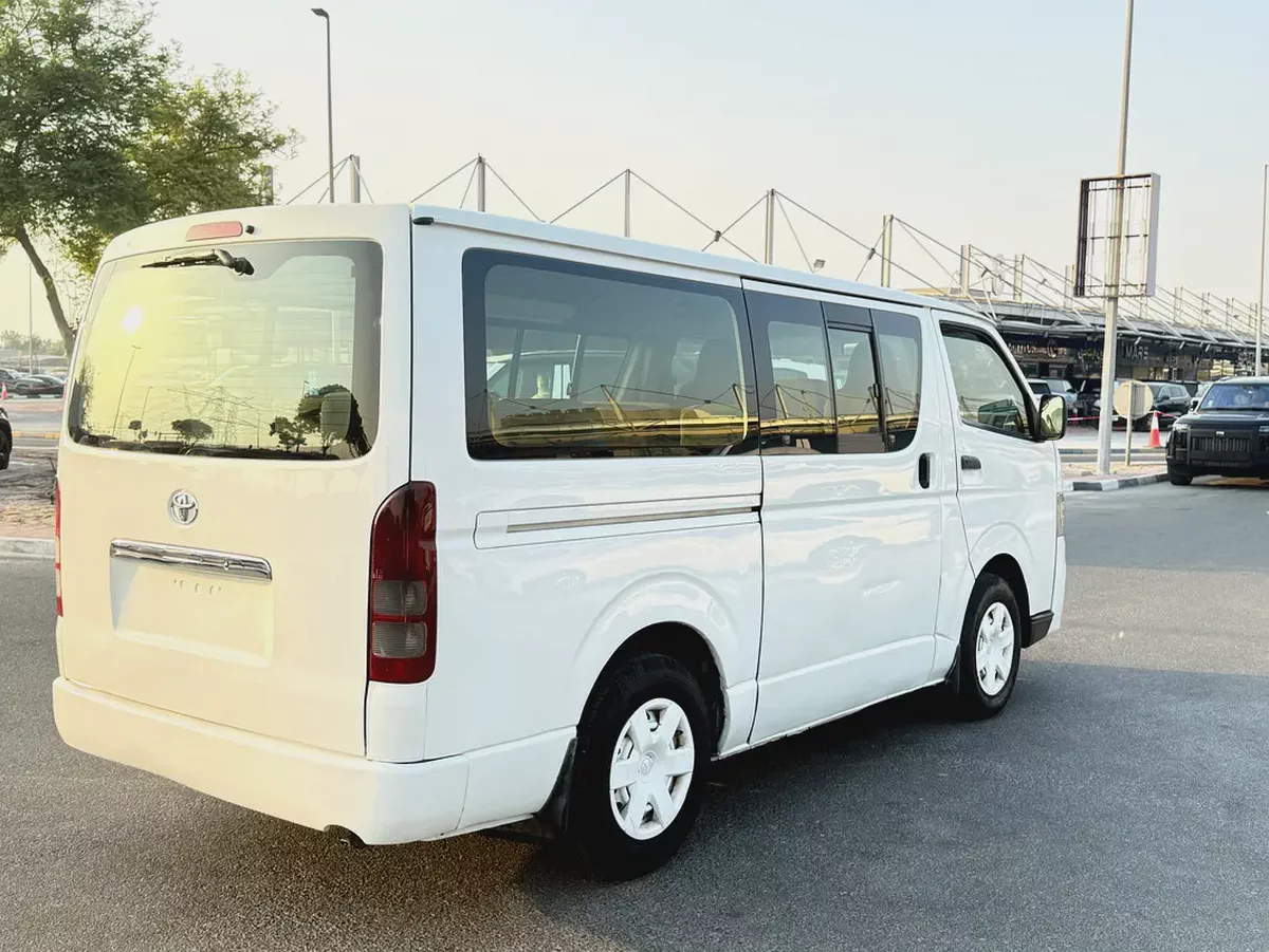 Toyota Hiace 2012 GCC Specs-passenger Van - excellent condition-6-6