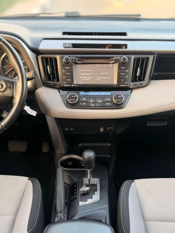 Toyota RAV4 EXR XLE Full option