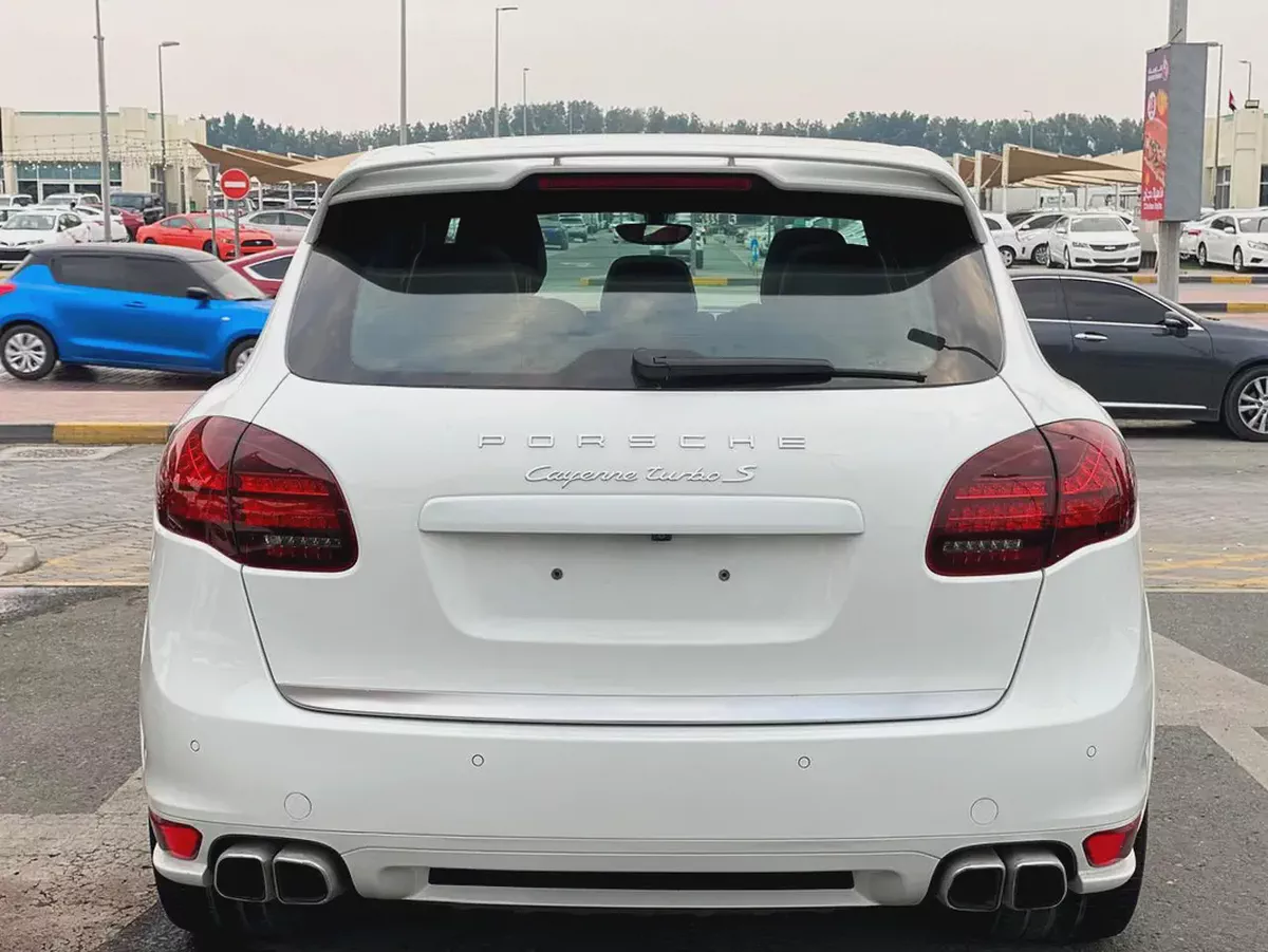 (2014) PORSCHE //CAYENNE //TURBO S //GCC//FULL OPTION// GOOD CONDITION//-4-4