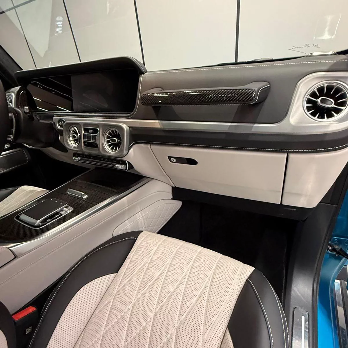 Mercedes Benz G63 AMG STANDARD | Japan Specs-12-0