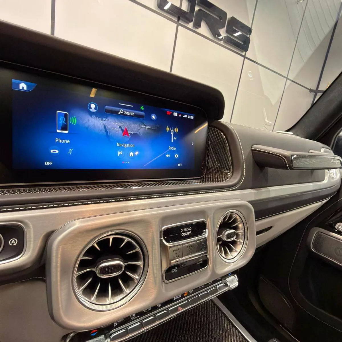 Mercedes Benz G63 AMG STANDARD | Japan Specs-15-0