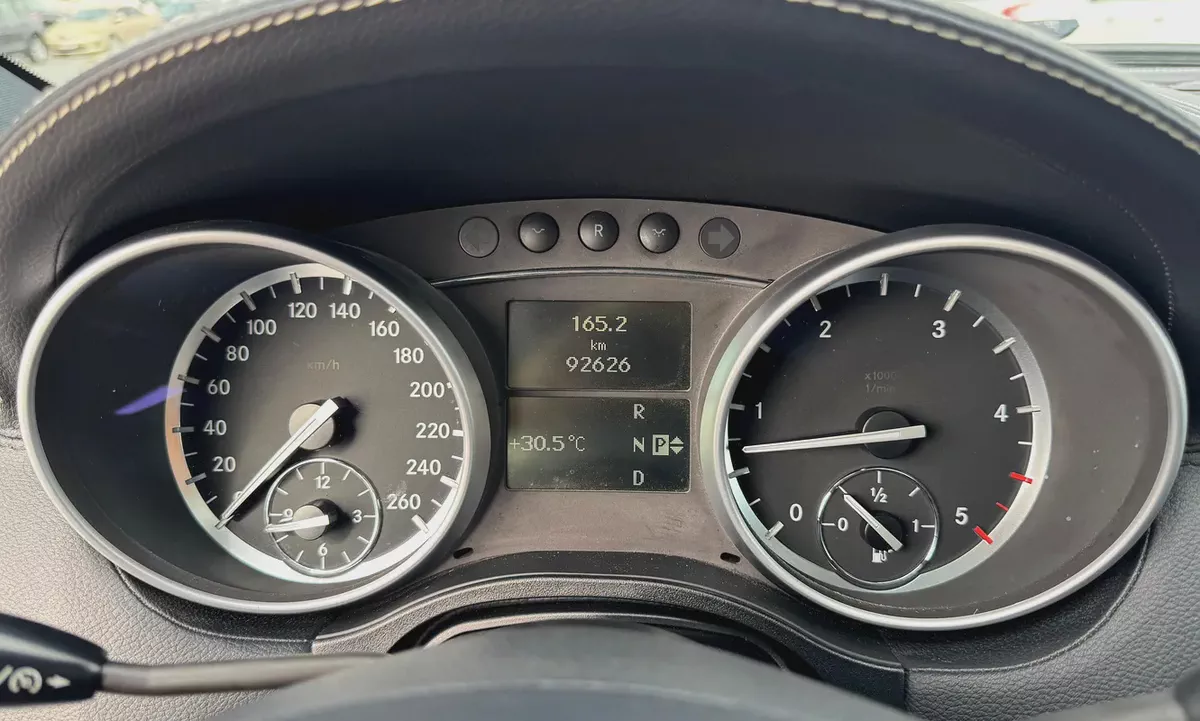 Mercedes-Benz M-Class ML 350, 2012, Japanese Specs-14-14