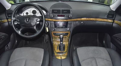 EXCELLENT DEAL for our Mercedes Benz E280 ( 2007 Model ) in Grey Color GCC Specs-10