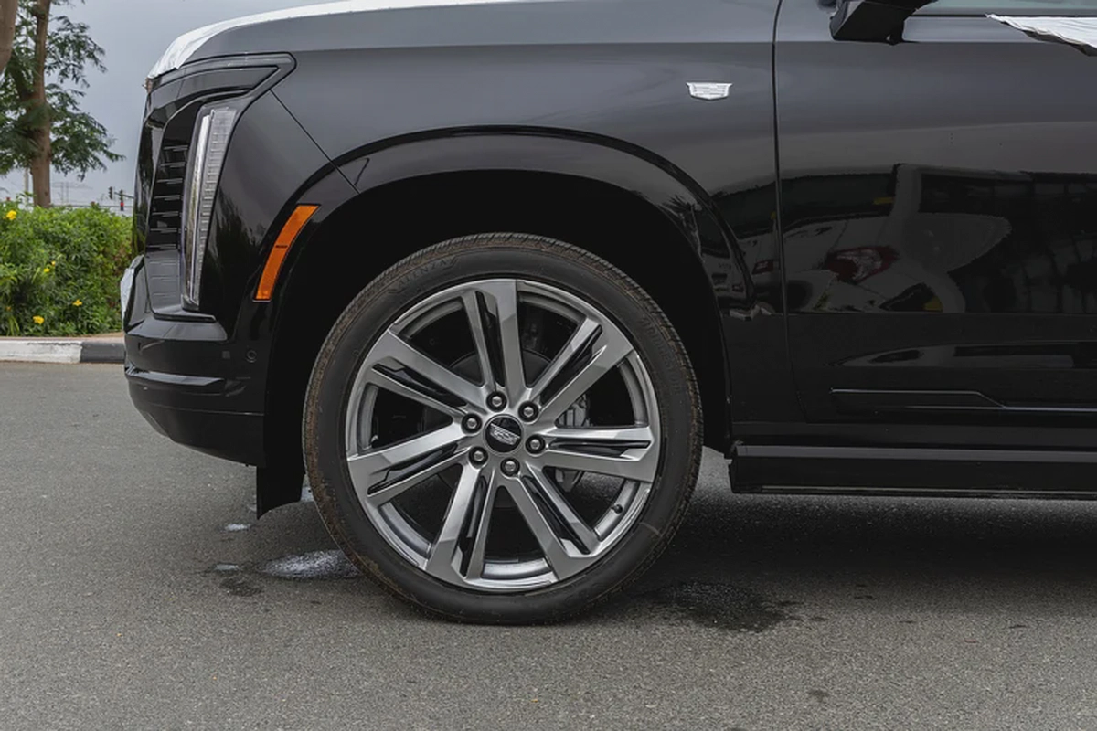 Cadillac Escalade Sport Platinum - 2025 Brand New (Export)-5-5
