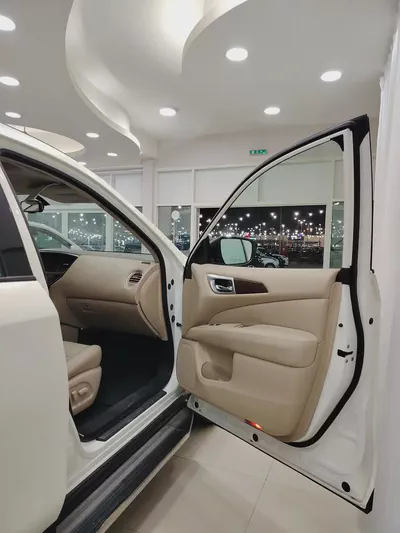 Nissan Pathfinder SV 2018 GCC Specs | Excellent Condition | Family SUV-11