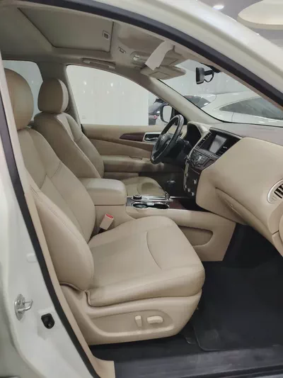 Nissan Pathfinder SV 2018 GCC Specs | Excellent Condition | Family SUV-12