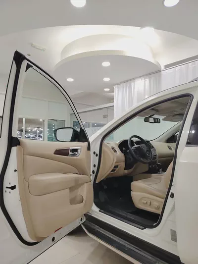 Nissan Pathfinder SV 2018 GCC Specs | Excellent Condition | Family SUV-6