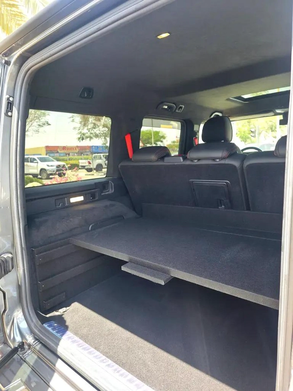 Mercedes-Benz G-Class G 550