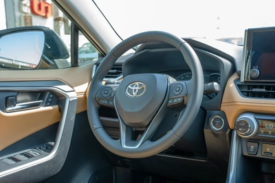 TOYOTA RAV4 2.5L HYBRID PANORAMIC SUNROOF 2025-15