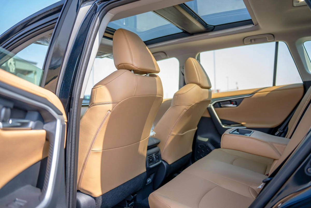 TOYOTA RAV4 2.5L HYBRID PANORAMIC SUNROOF 2025-12-12