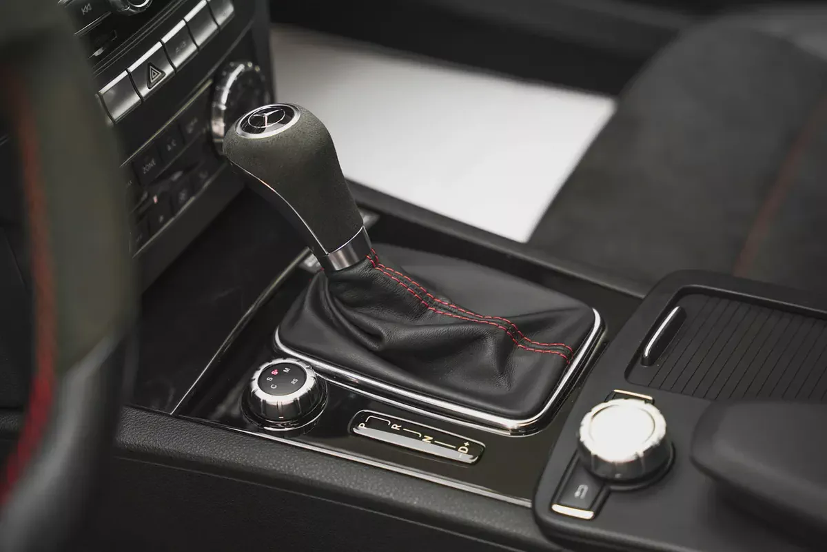 2013 Mercedes-Benz C-Class C63 AMG Black Series-12-12