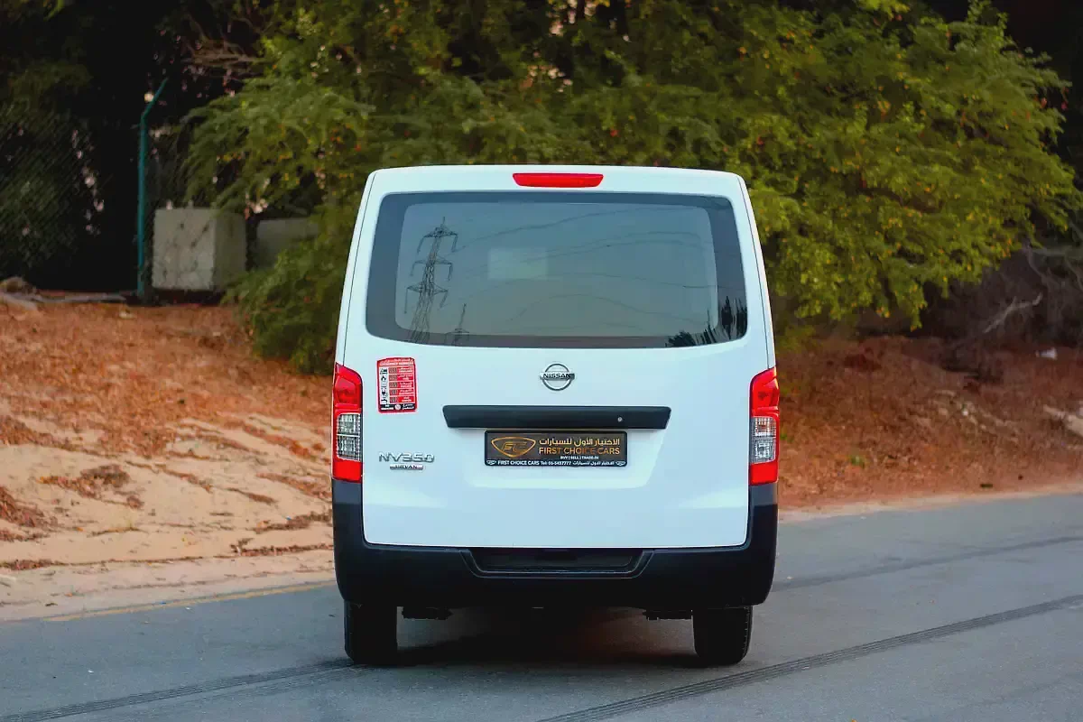 2016 Nissan Urvan | Delivery Van | GCC Specs | Ref#N03549-5-5