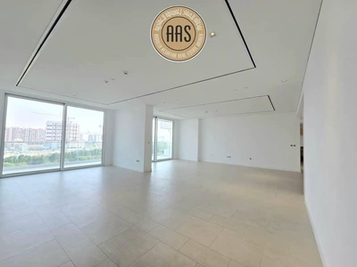 Luxurious Apartment ! Lagoon view ! Fully Fitted Kitchen ! With All Aminities ! Spacious-9