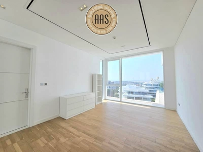 Luxurious Apartment ! Lagoon view ! Fully Fitted Kitchen ! With All Aminities ! Spacious-14