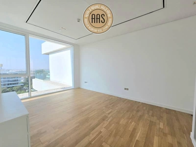 Luxurious Apartment ! Lagoon view ! Fully Fitted Kitchen ! With All Aminities ! Spacious-15
