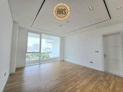 Luxurious Apartment ! Lagoon view ! Fully Fitted Kitchen ! With All Aminities ! Spacious-18