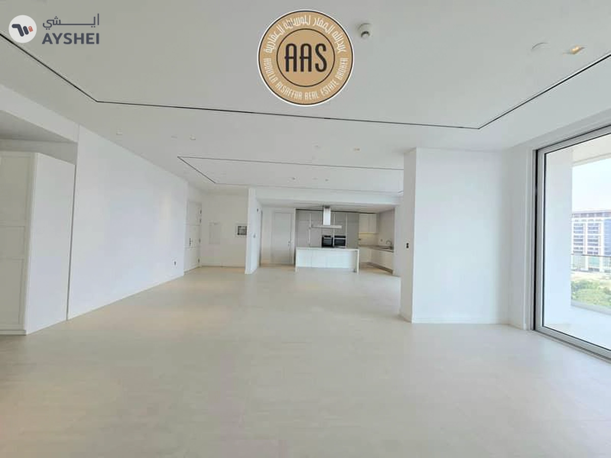 Luxurious Apartment ! Lagoon view ! Fully Fitted Kitchen ! With All Aminities ! Spacious-10-10