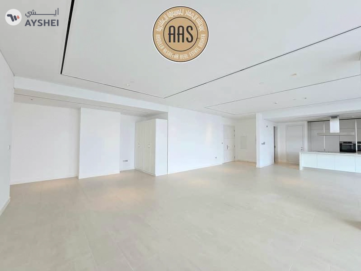 Luxurious Apartment ! Lagoon view ! Fully Fitted Kitchen ! With All Aminities ! Spacious-11-11