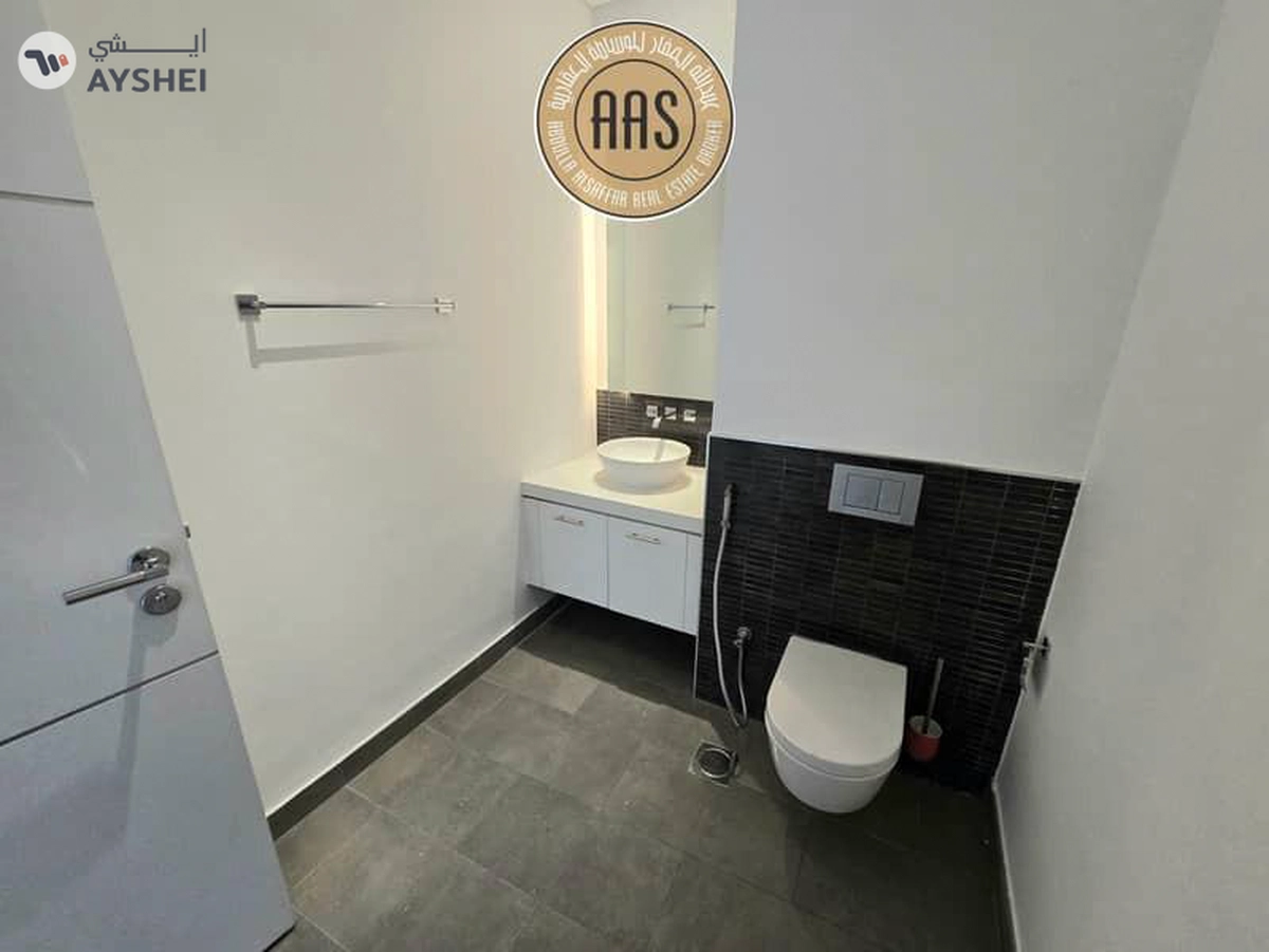 Luxurious Apartment ! Lagoon view ! Fully Fitted Kitchen ! With All Aminities ! Spacious-17-17