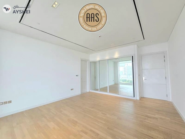 Luxurious Apartment ! Lagoon view ! Fully Fitted Kitchen ! With All Aminities ! Spacious