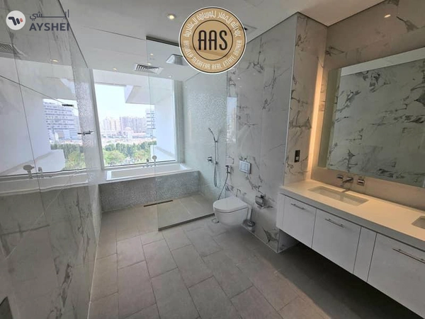 Luxurious Apartment ! Lagoon view ! Fully Fitted Kitchen ! With All Aminities ! Spacious