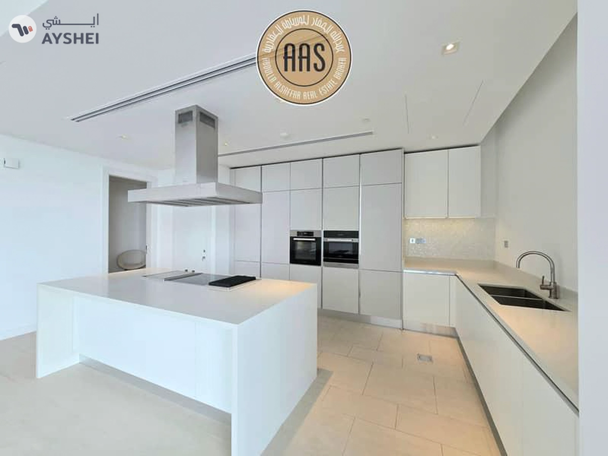 Luxurious Apartment ! Lagoon view ! Fully Fitted Kitchen ! With All Aminities ! Spacious-6-6
