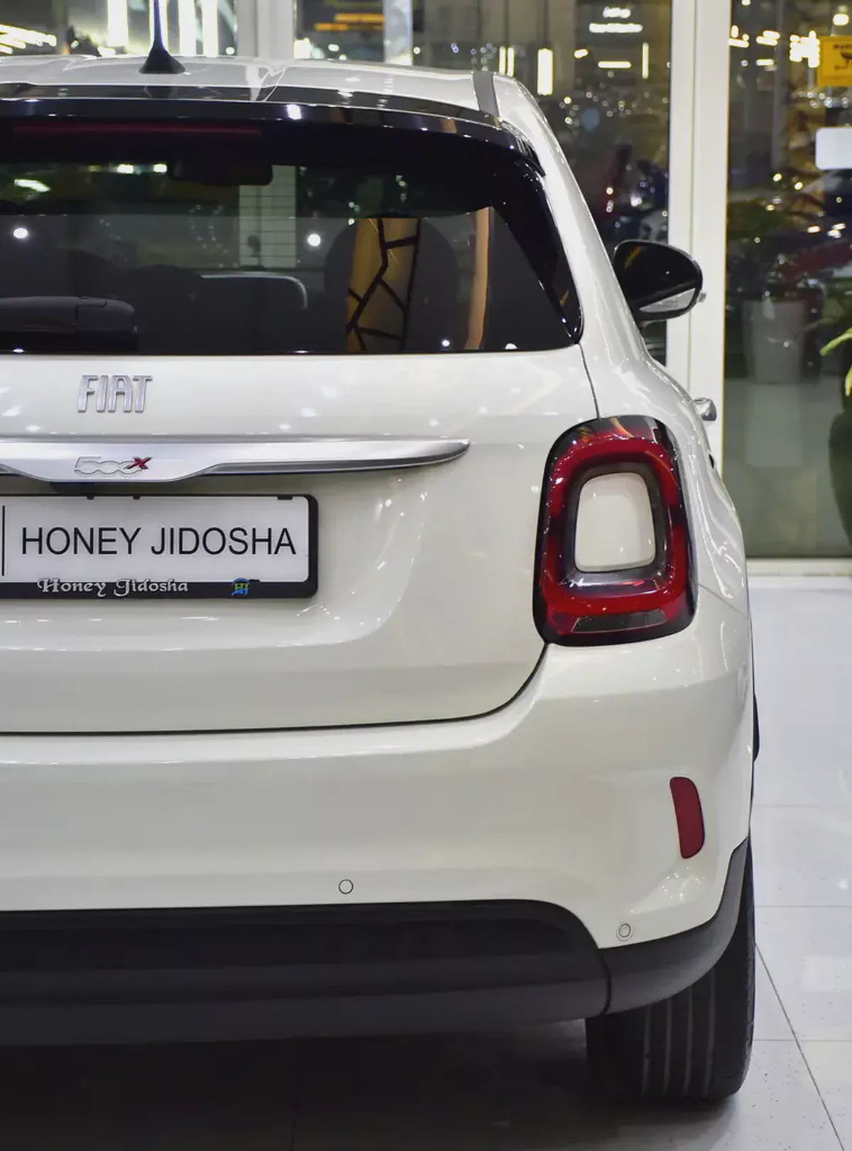 AED 833 EMi at 0% DP | Fiat 500x ( 2023 Model ) in White Color GCC Specs-8-8