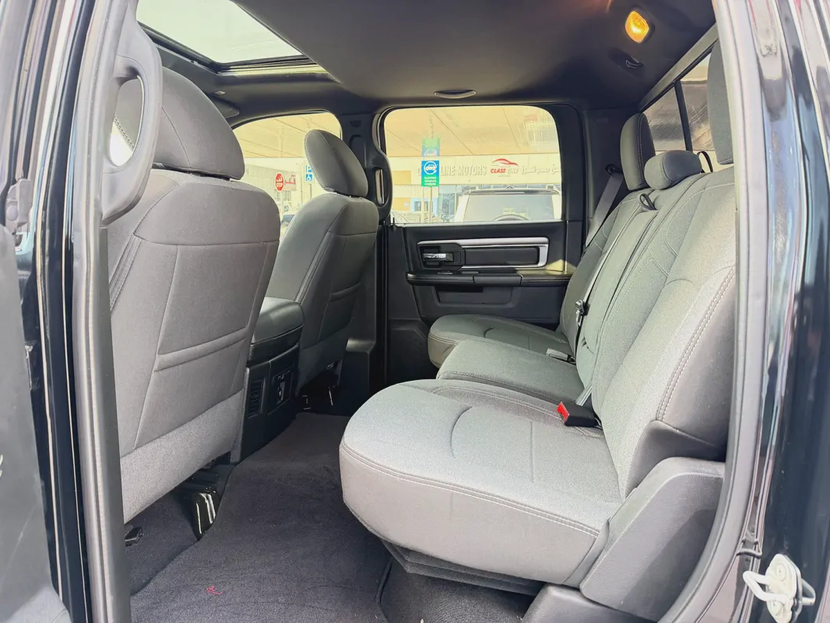 دودج رام ورلوك Dodge Ram warlock اسود / اسود خليجي 2023-7-7