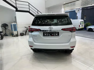 2024 Toyota Fortuner VXR 4.0L V6 4WD // EMI Starting from 2,740 AED-4