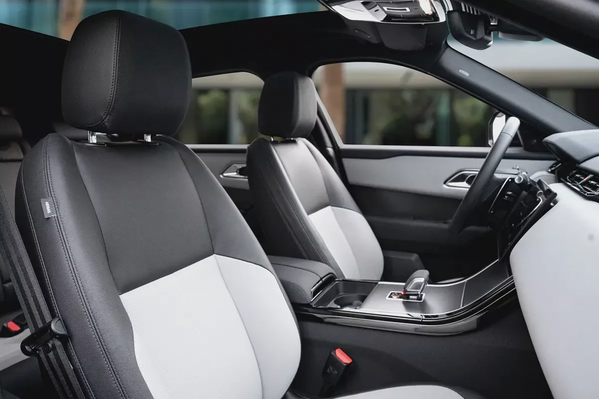 4,896 P.M | VELAR SE R-DYNAMIC | 2028 WARRANTY | 0% Downpayment-10-10