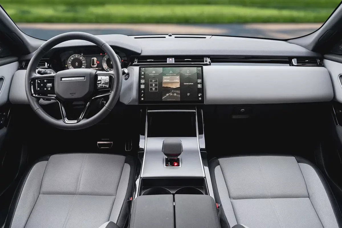 4,896 P.M | VELAR SE R-DYNAMIC | 2028 WARRANTY | 0% Downpayment-7-7