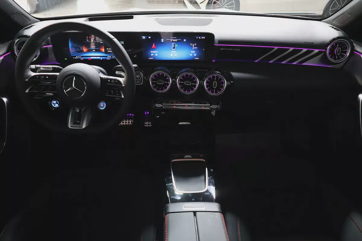2025 Mercedes-Benz A-Class A 35 AMG | GCC Specs | Performance Luxury-9-9