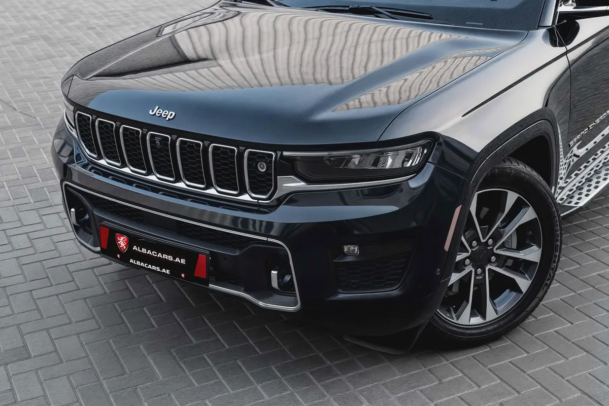3,428 P.M |  Grand Cherokee Overland | 0% Downpayment | Perfect Condition!-6-6