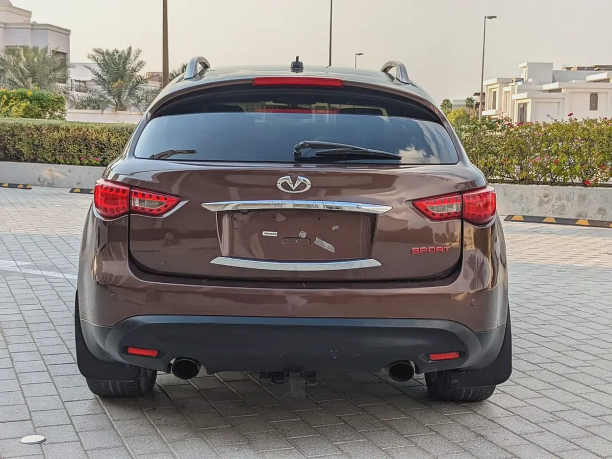Infiniti FX35 Sport 2009 | American Specs | Well Maintained Luxury SUV With Low KM