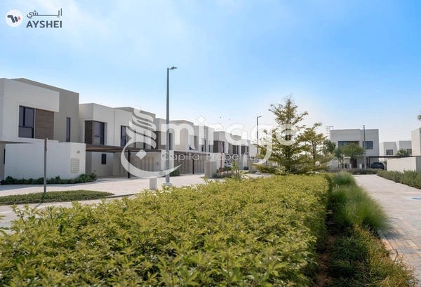 TOWNHOUSE FOR SALE IN NOYA 1, NOYA