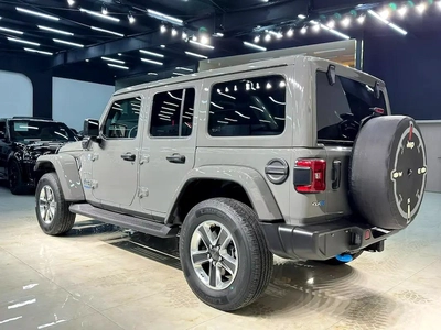 2022 - Jeep Wrangler Sahara UNLIMITED 4XE edition - V4-4