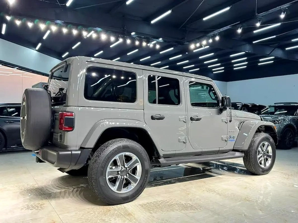2022 - Jeep Wrangler Sahara UNLIMITED 4XE edition - V4