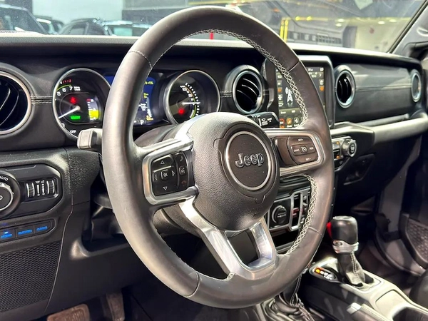 2022 - Jeep Wrangler Sahara UNLIMITED 4XE edition - V4