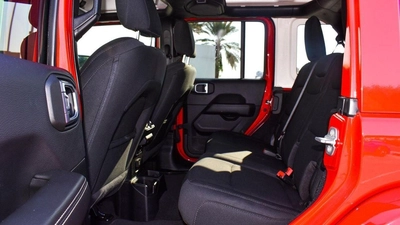 Jeep Wrangler SAHARA  Canadian Specs-5